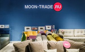 Moon trade